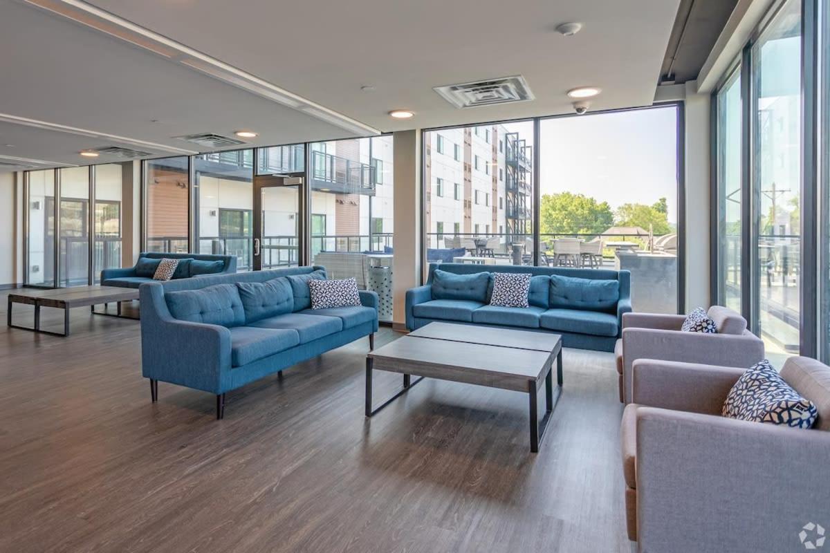 2 Bedroom Brand New Apartment Near Mayo, Park Free Rochester Bagian luar foto